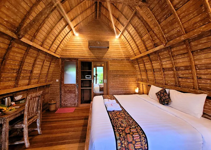 Umma Bali Menjangan Retreat 3* 班尤温当